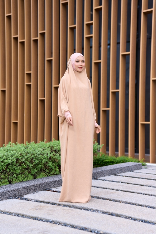 Camilia Caramel